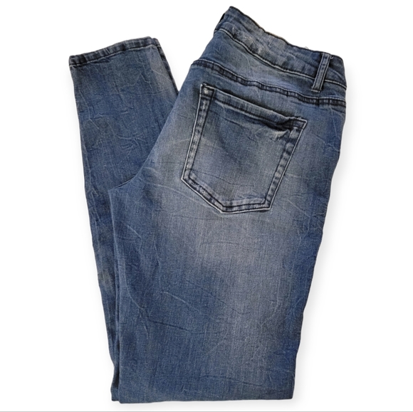 Forever 21 Distressed Jeans - Picture 2 of 7